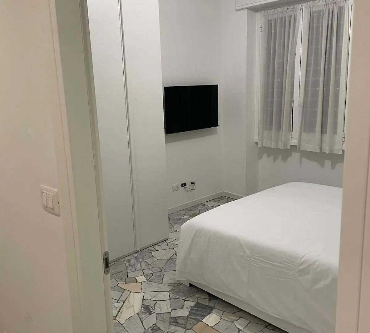 Apartment M4 Tolstoj - Duomo Tortona Navigli Area Milan 0*,  Italy